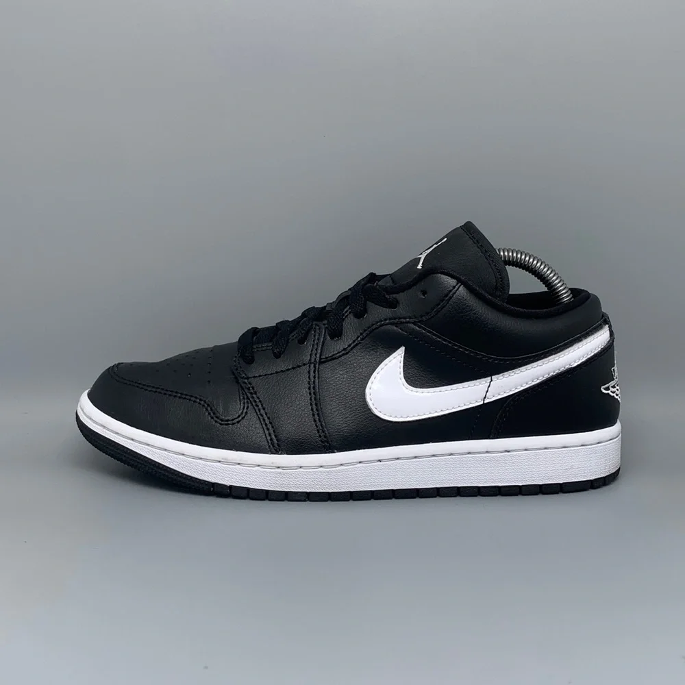 Jordan 1 Low Black White Basketball Shoes DV0990 001 Women’s‎ Sz 10